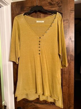 We The Free Mustard V-Neck Button-Trim Tunic